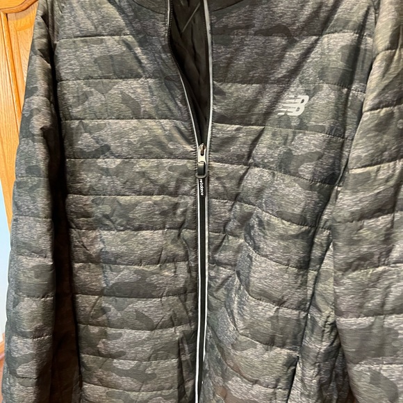 NEW BALANCE Mens jacket size medium - Picture 5 of 8